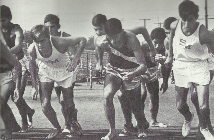 1966 Titanian - Runners at the start
