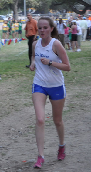 2011-10-12 - Caitlin on the last half mile (Mina)